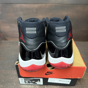 Jordan 11 Retro Playoffs Bred (2019) Size 10 (Pre-Owned) - sole