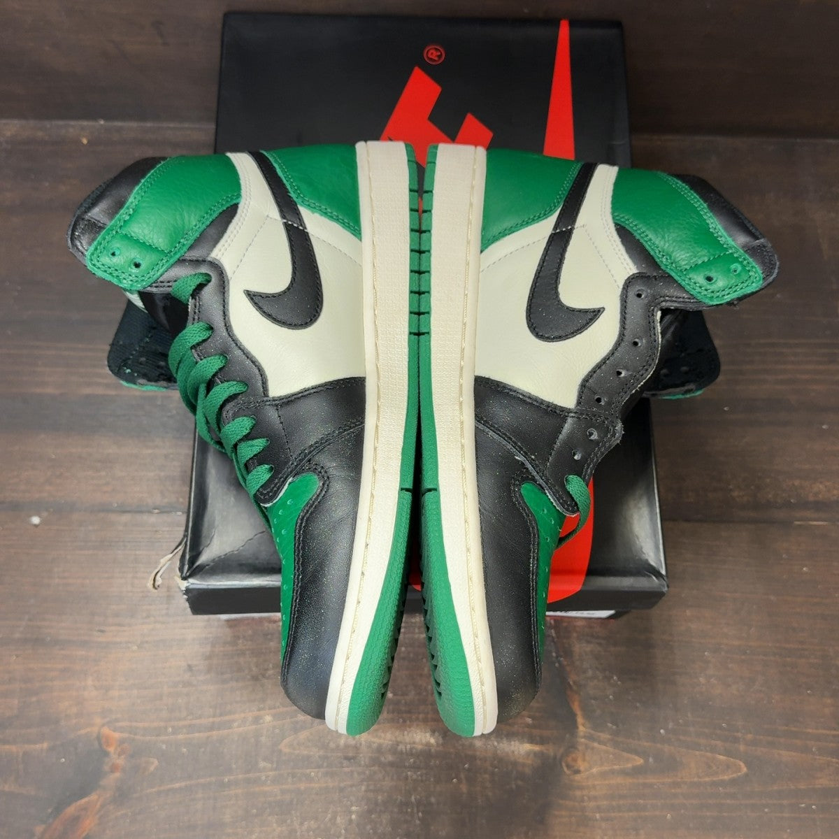Jordan 1 Retro High Pine Green Size 10.5 (Pre-Owned) - aux