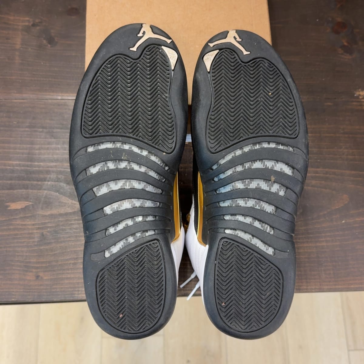 Jordan 12 Retro Royalty Taxi Size 13 (Pre-Owned) - aux