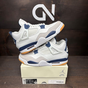 Jordan 4 Retro SB Navy Size 9.5 (Pre-Owned) - front