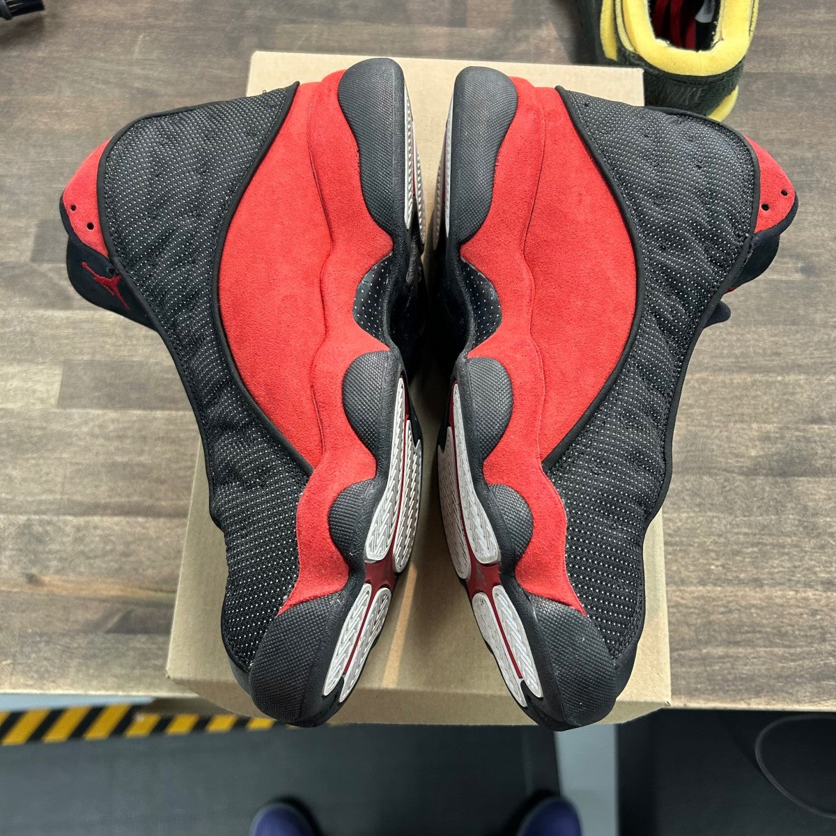 Jordan 13 Retro Bred (2017) Size 10.5 (Pre-Owned) - Image 3