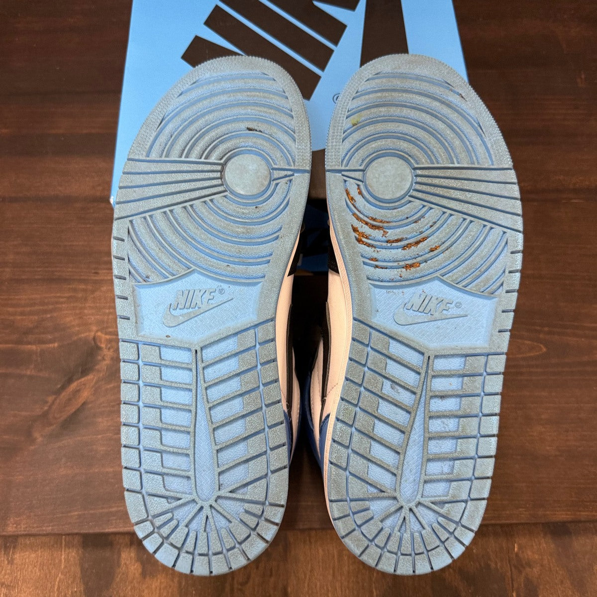 Jordan 1 Retro High OG UNC Toe - Image 5