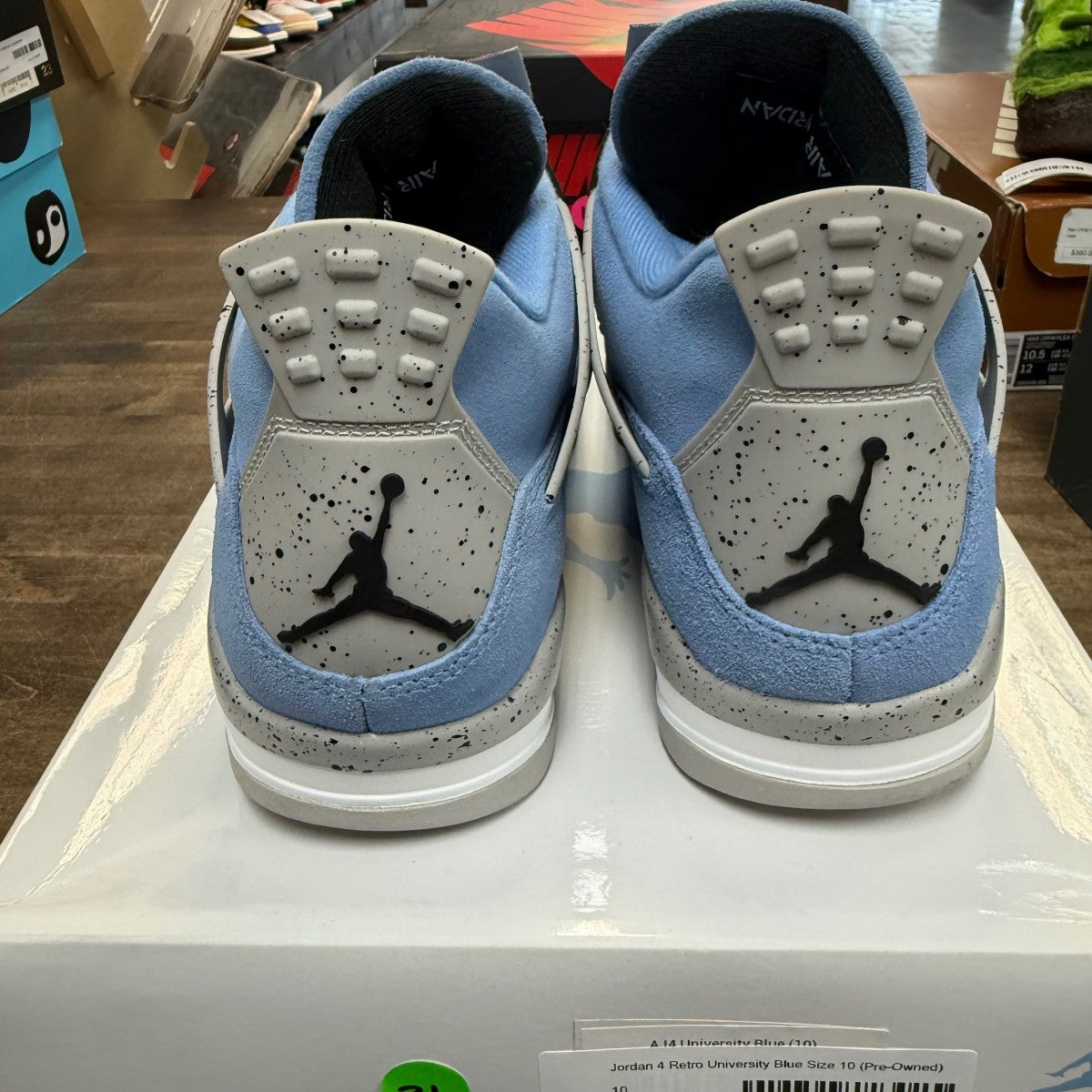 Jordan 4 Retro University Blue Size 10 (Pre-Owned) - Image 4