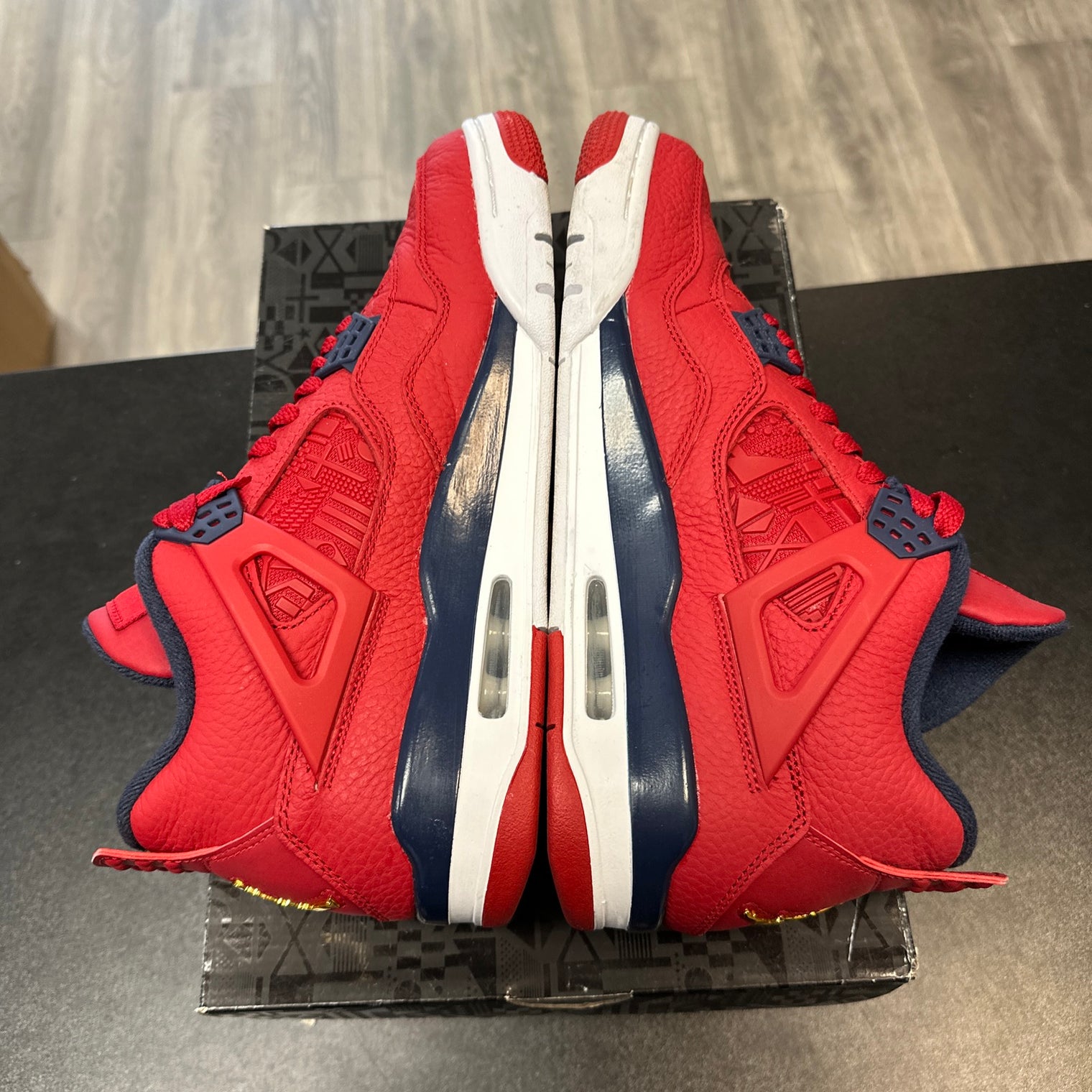 Fiba Jordan 4 (USED)