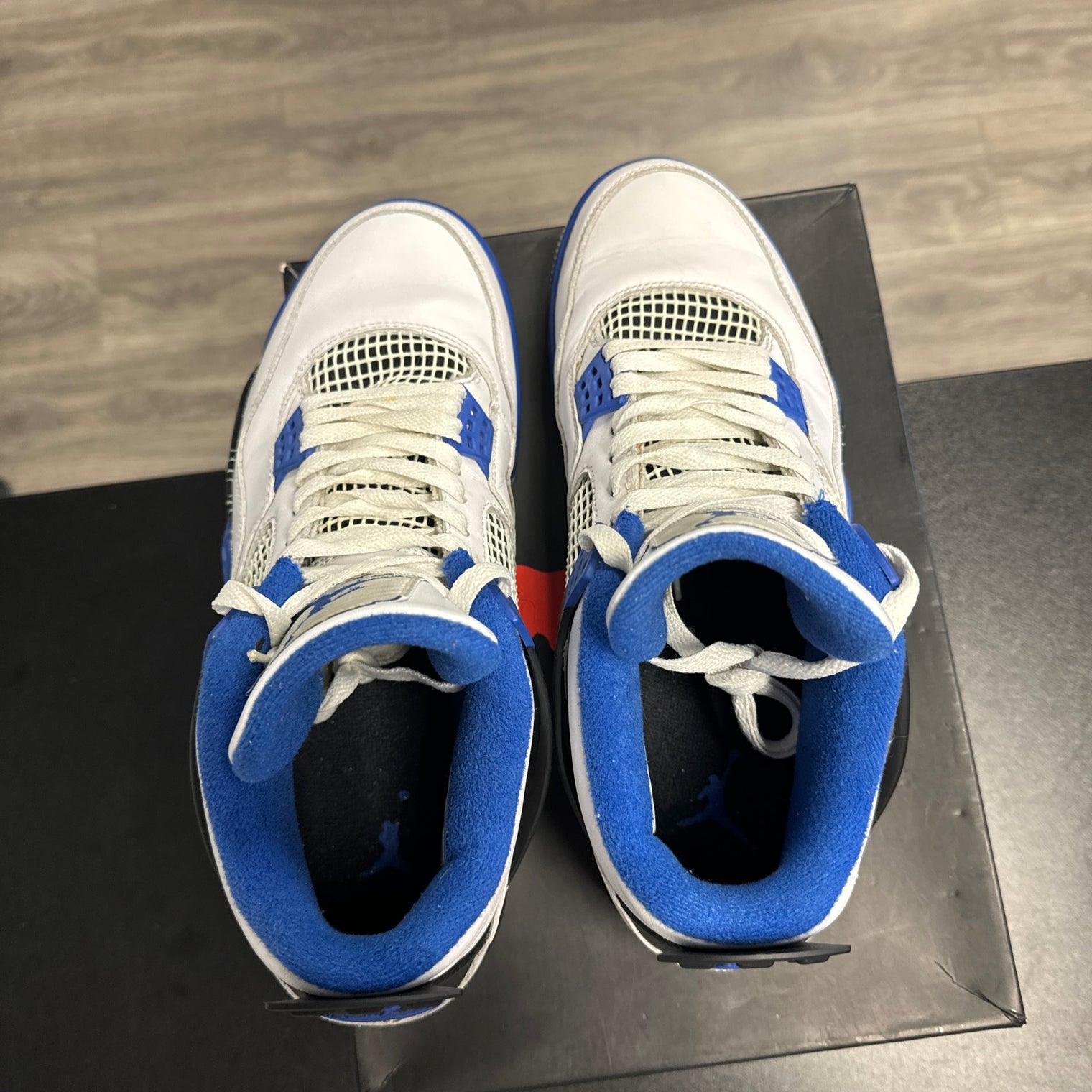 Jordan 4 Retro Mid Motorsports (USED)