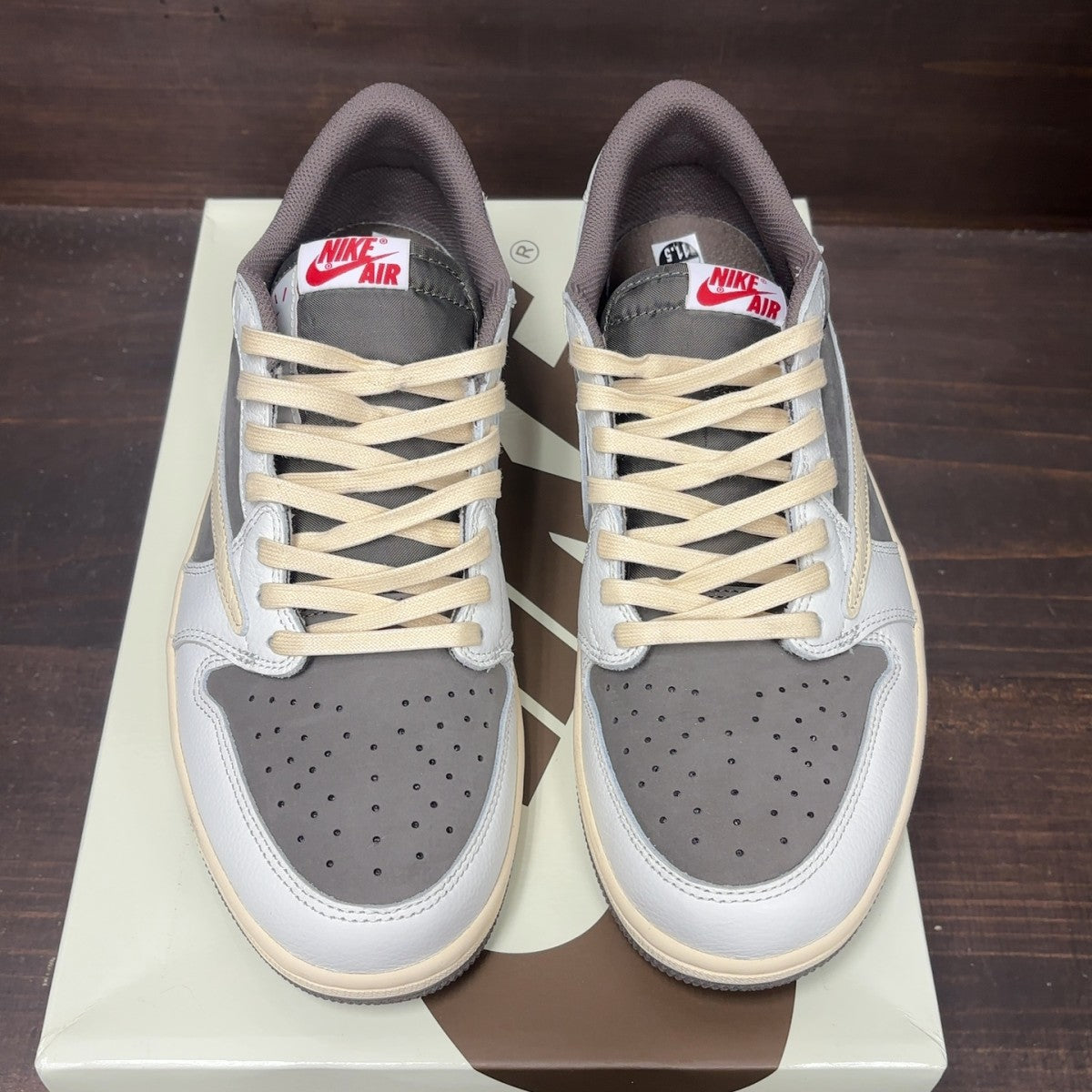 Jordan 1 Retro Low OG SP Travis Scott Reverse Mocha Size 11.5 (Pre-Owned) - Image 3