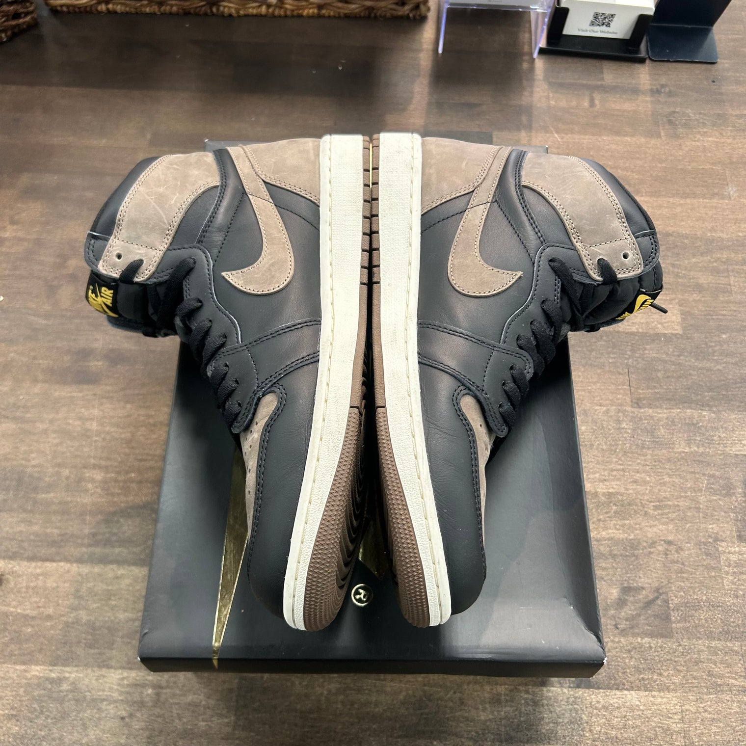 Palomino Jordan 1 Retro High OG (USED)