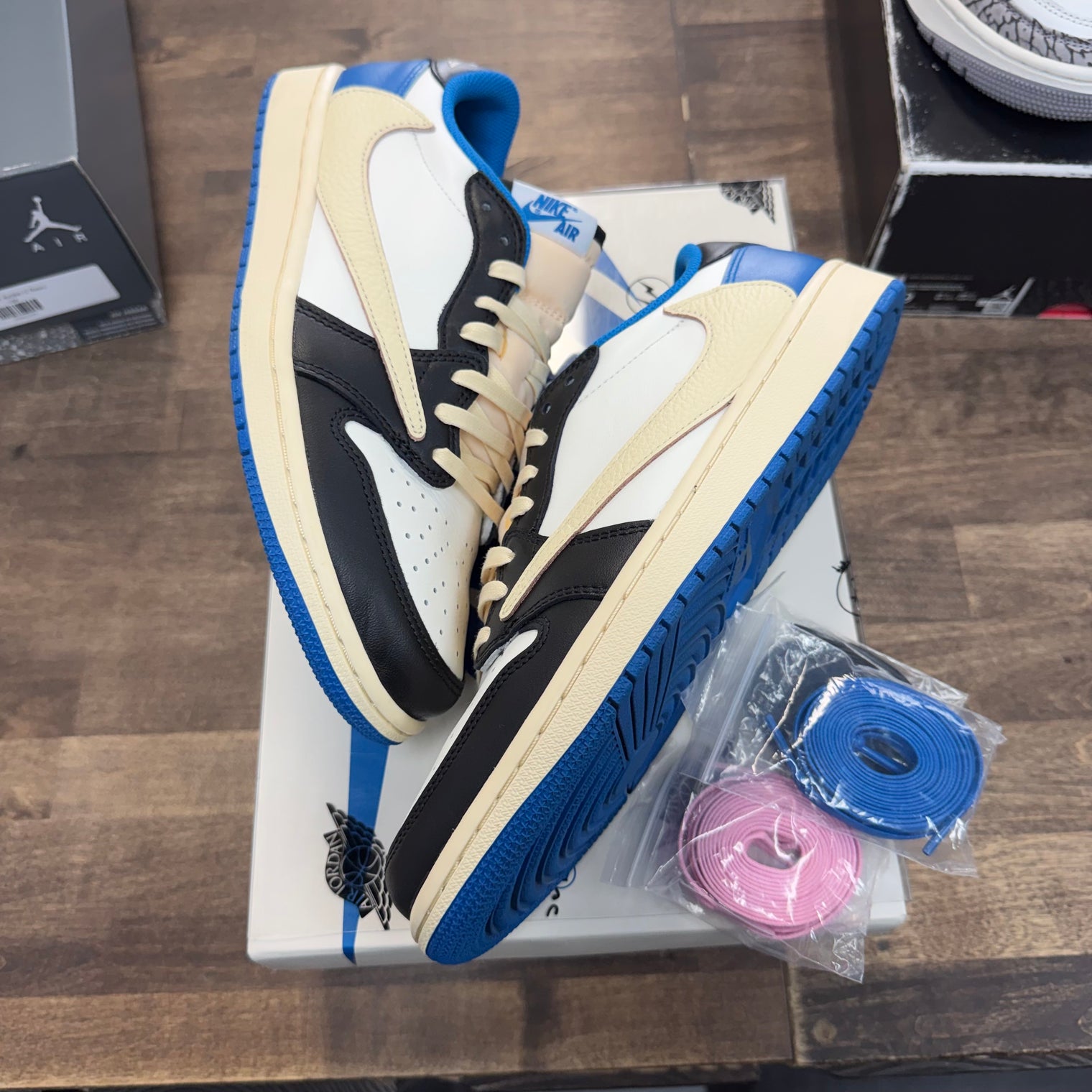 Travis Scott Fragment Jordan 1 Low OG SP (Lightly Worn)