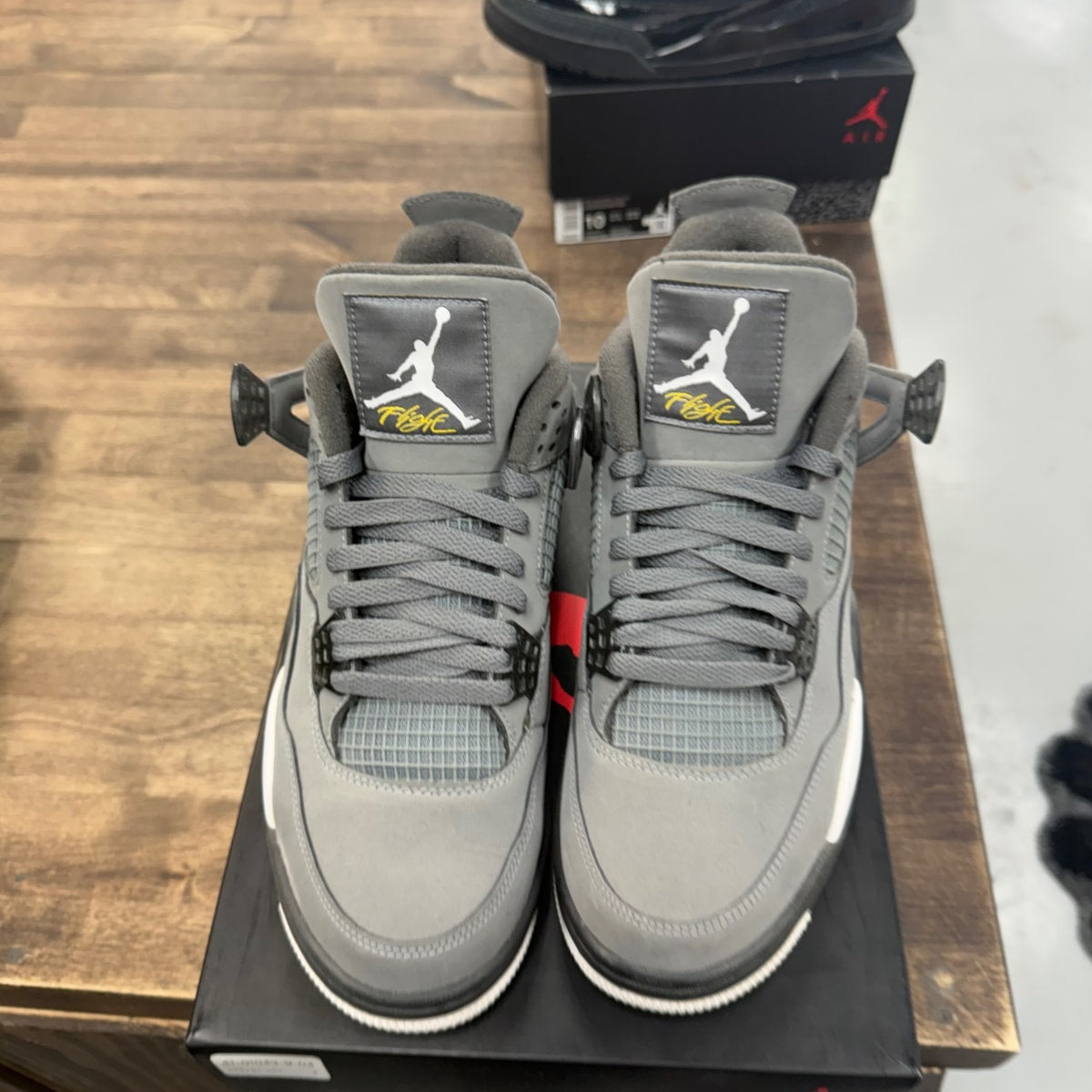 Jordan 4 Retro Cool Grey (2019) - Image 2