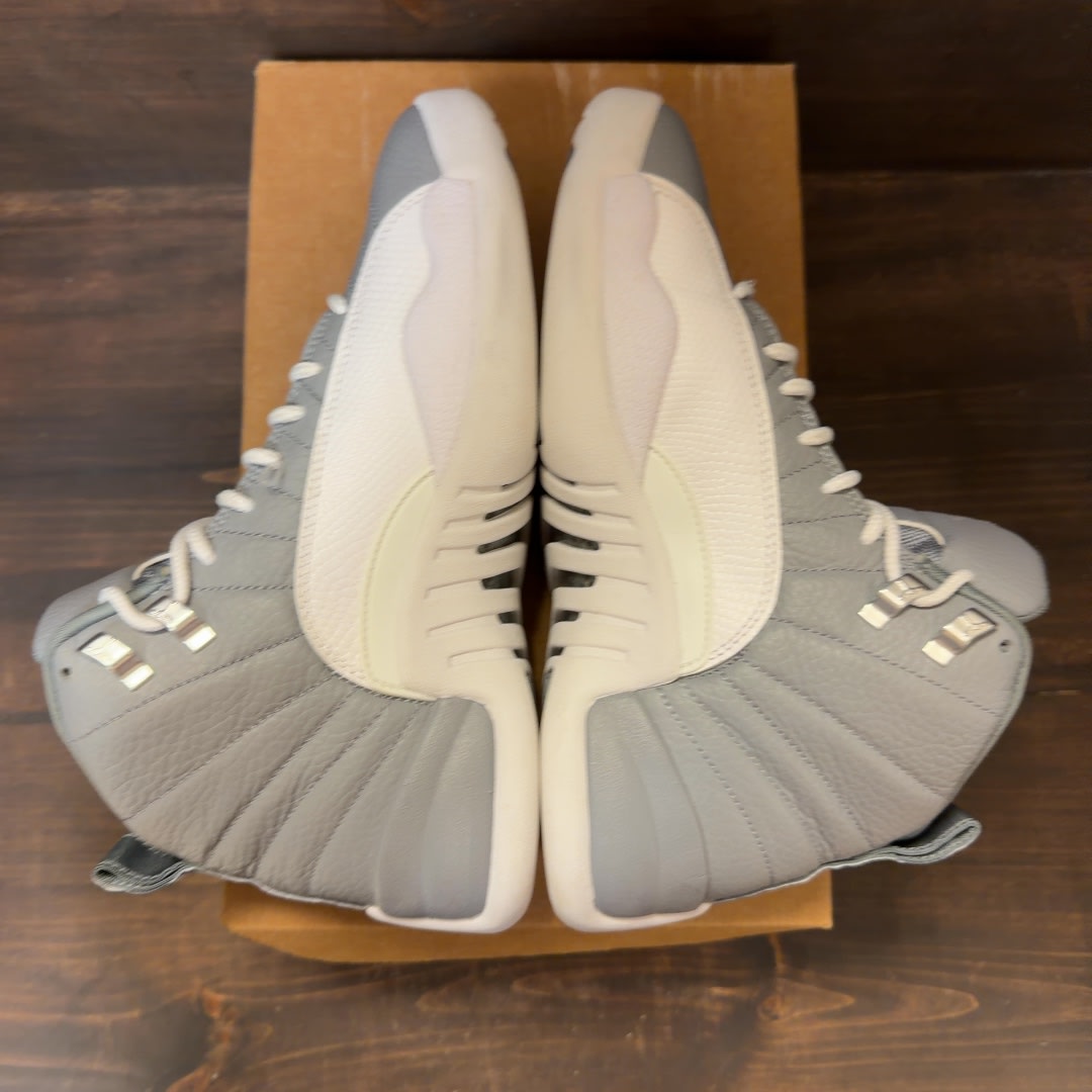 Jordan 12 Retro Stealth Size 7 (Pre-Owned) - Image 5