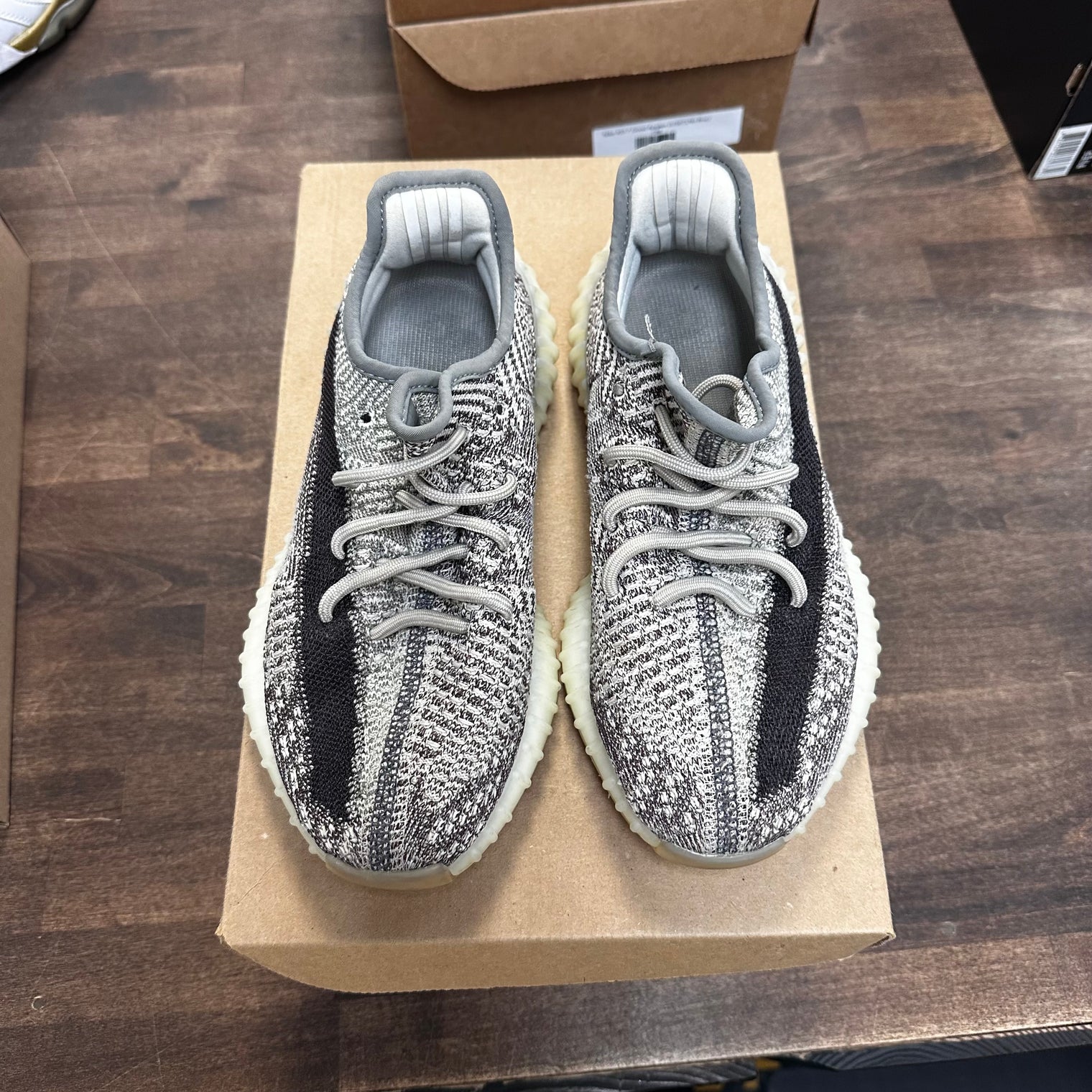 Zyon Yeezy 350 (USED, No Box)