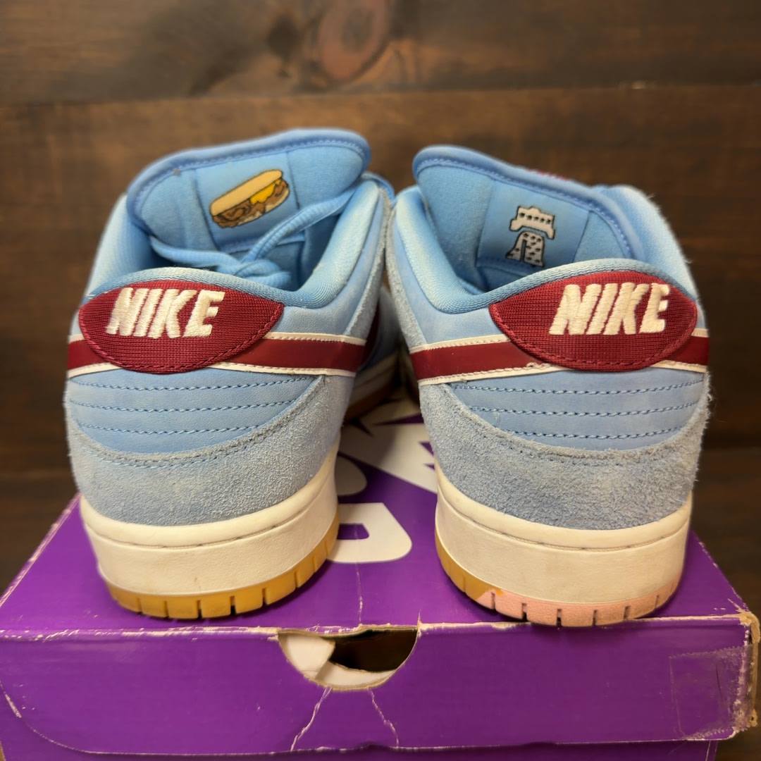 Nike SB Dunk Low Philadelphia Phillies - Image 4