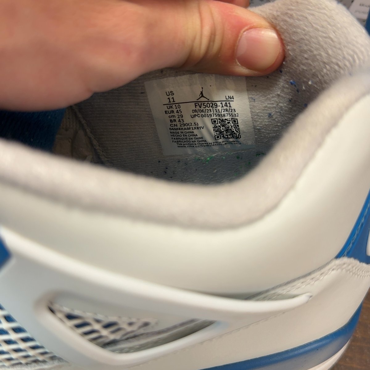 Jordan 4 Retro Military Blue (2024) Size 11 (Pre-Owned) - aux