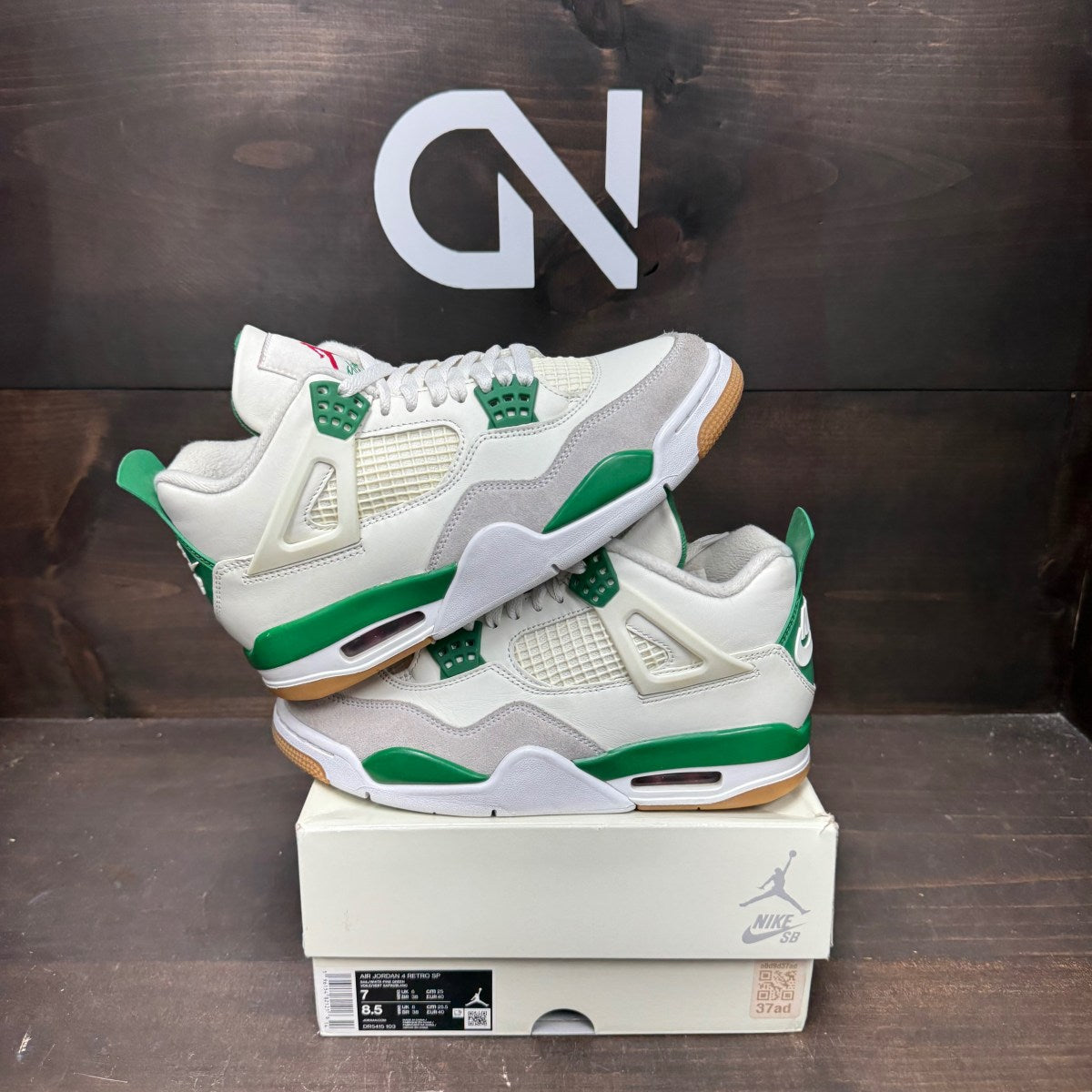Jordan 4 Retro SB Pine Green - Image 1