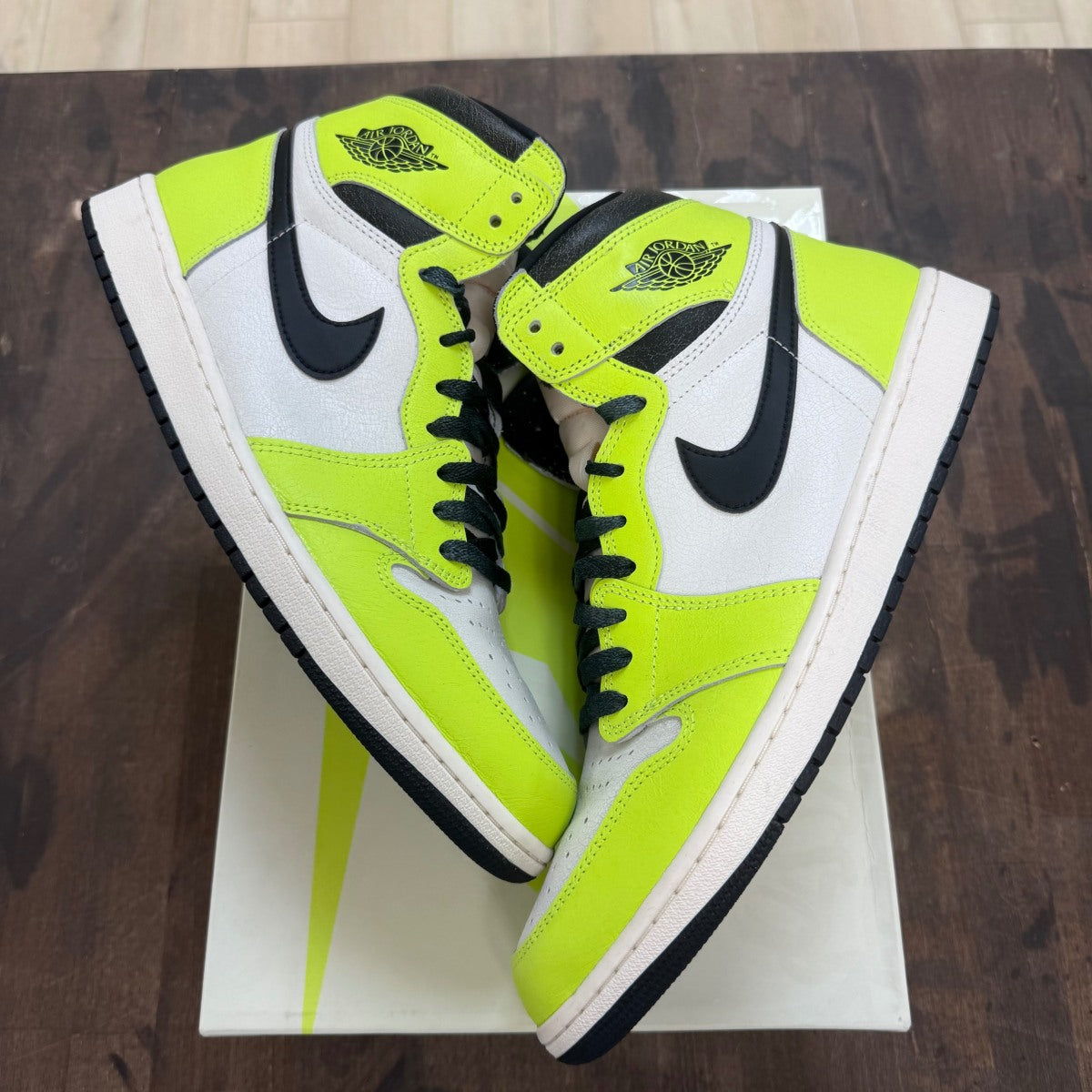Jordan 1 Retro High OG Visionaire - Image 1
