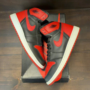 Jordan 1 Retro Bred Banned (2016) (GS) - Image 2