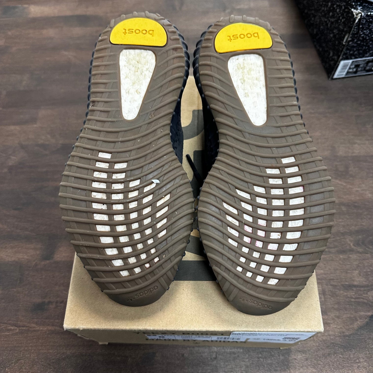 Cinder Yeezy 350 (USED)