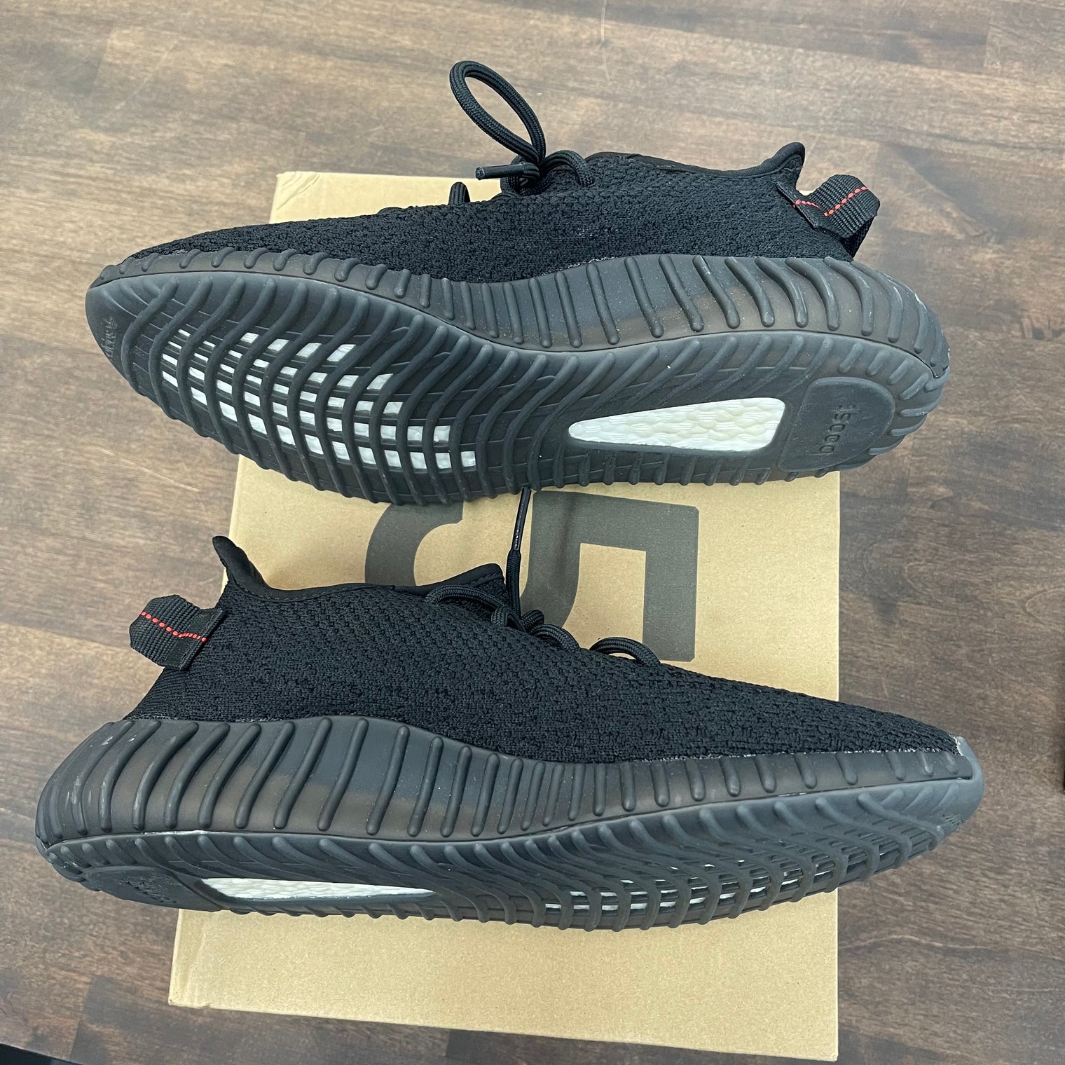 Bred Yeezy 350 (USED)