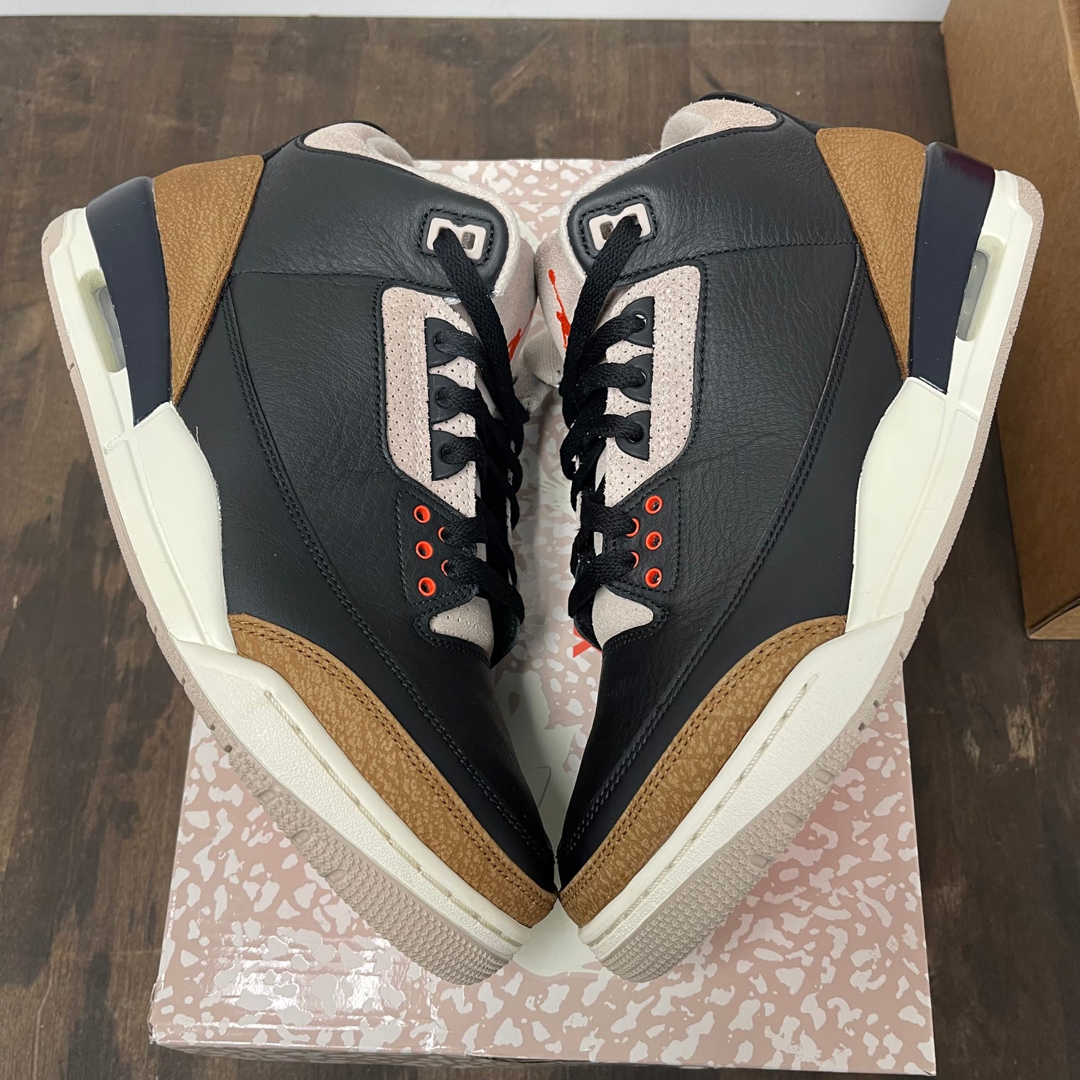 Desert Elephant Jordan 3 Retro (USED)