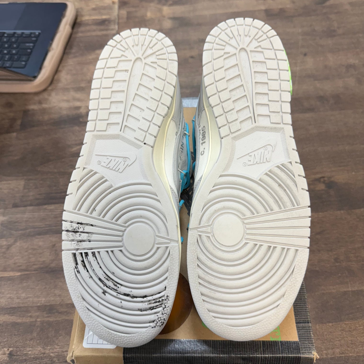 Lot 02 of 50 Off-White Dunk Low (USED)