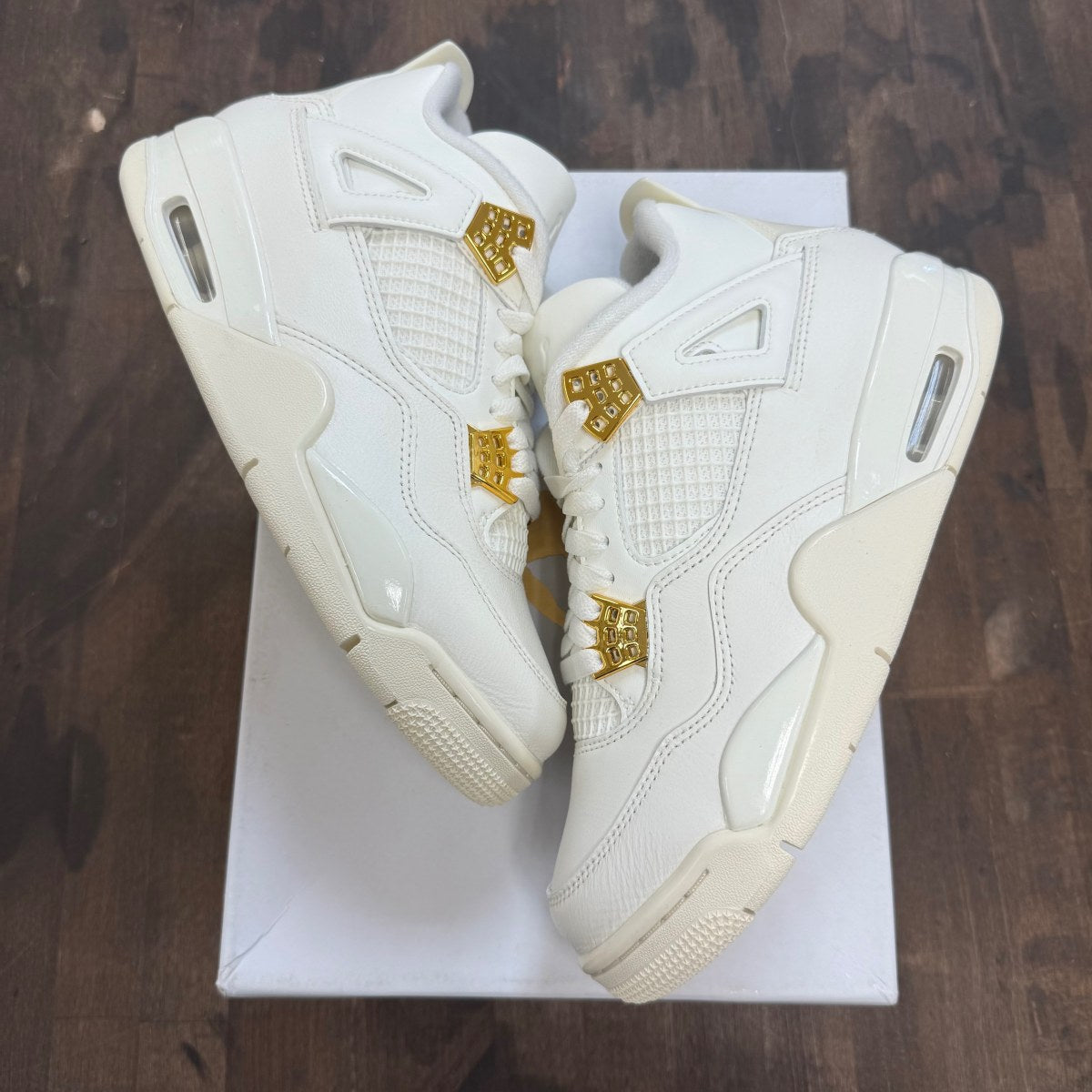 Jordan 4 Retro Metallic Gold (Women's) - Image 1