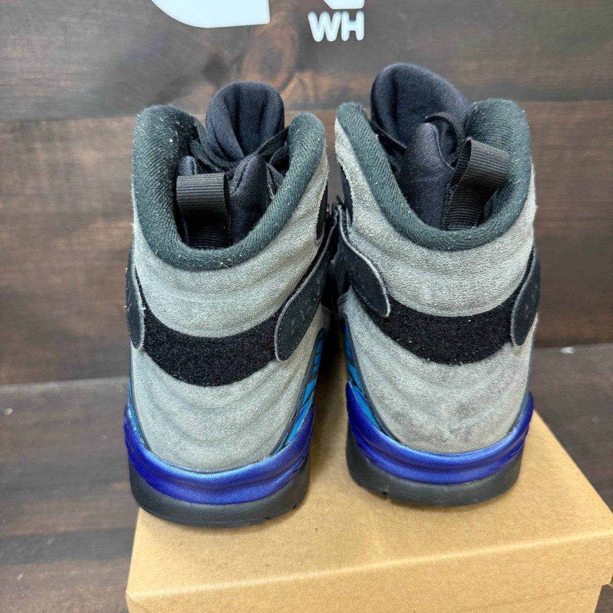 Jordan 8 Retro Aqua (2025) Size 13 (Pre-Owned) - Image 3
