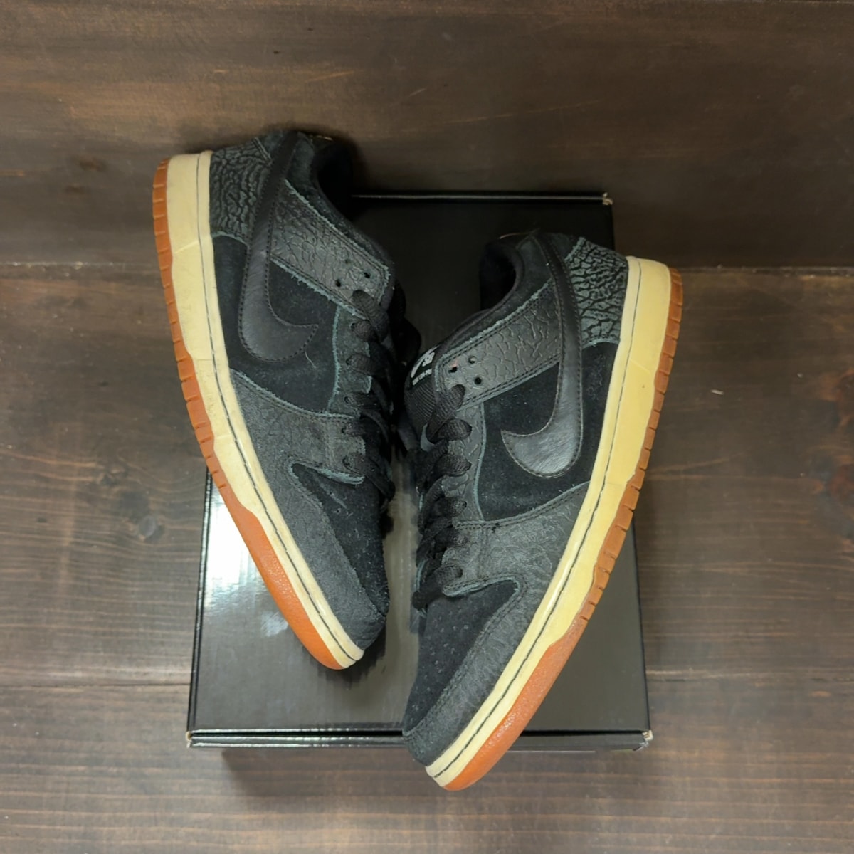 Nike SB Dunk Low Nontourage Size 9 (Pre-Owned) - back