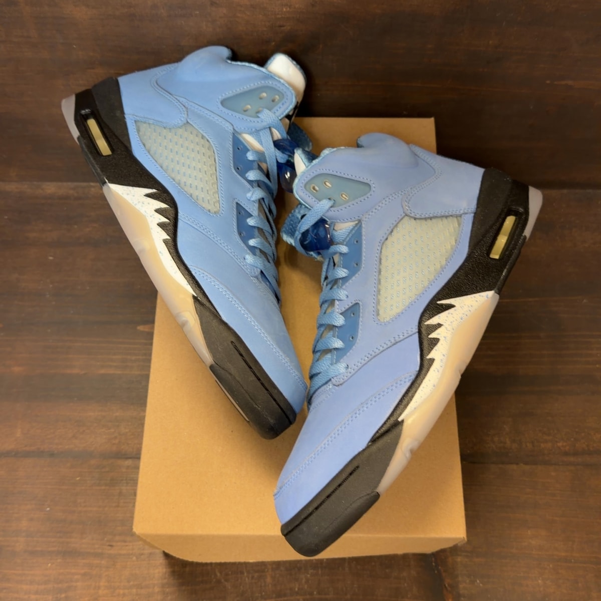Jordan 5 Retro UNC University Blue Size 12 - Image 2