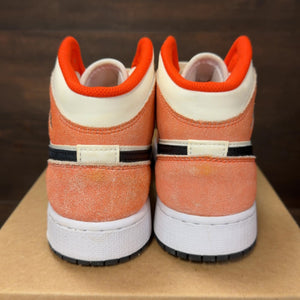 Jordan 1 Mid SE Orange Suede (GS) Size 6.5Y (Pre-Owned) - Image 5