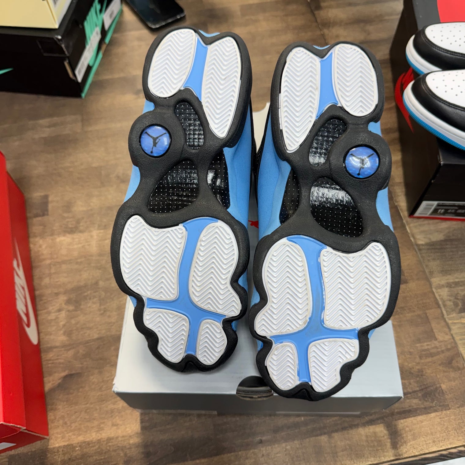 Black University Blue Jordan 13 Retro (USED)