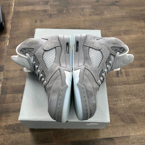 Jordan 5 Retro Wolf Grey (2026) Size 11 (Pre-Owned) - Image 3