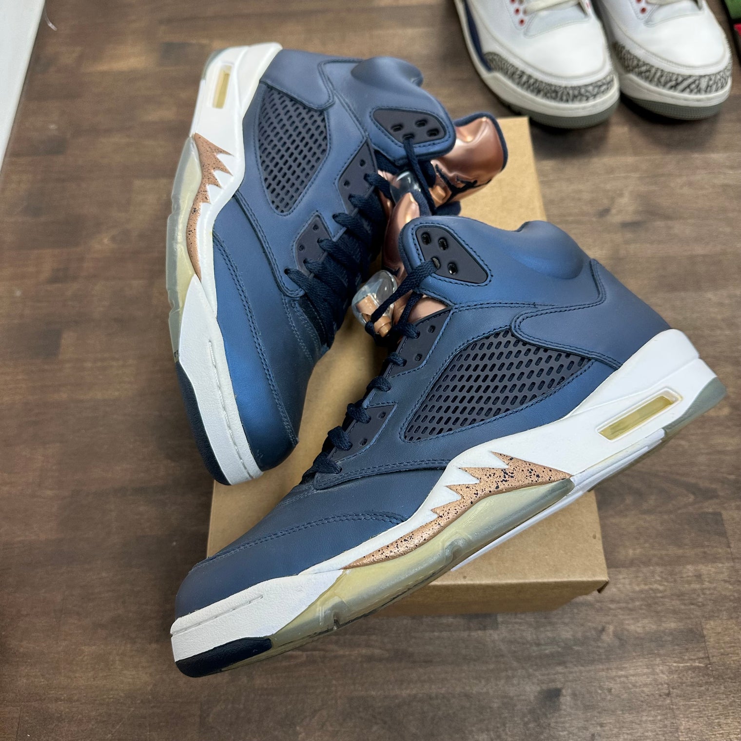 Bronze Jordan 5 Retro (Lightly Worn, No Box)