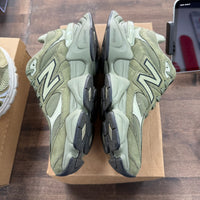 Dark Olivine New Balance 9060 (USED, No Box)