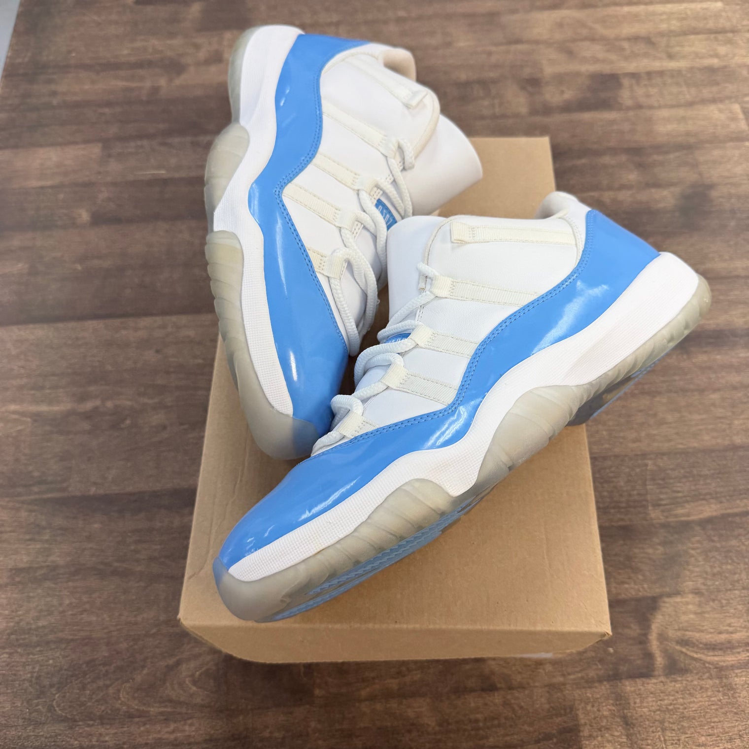 UNC Jordan 11 Low Retro (USED, No Box)