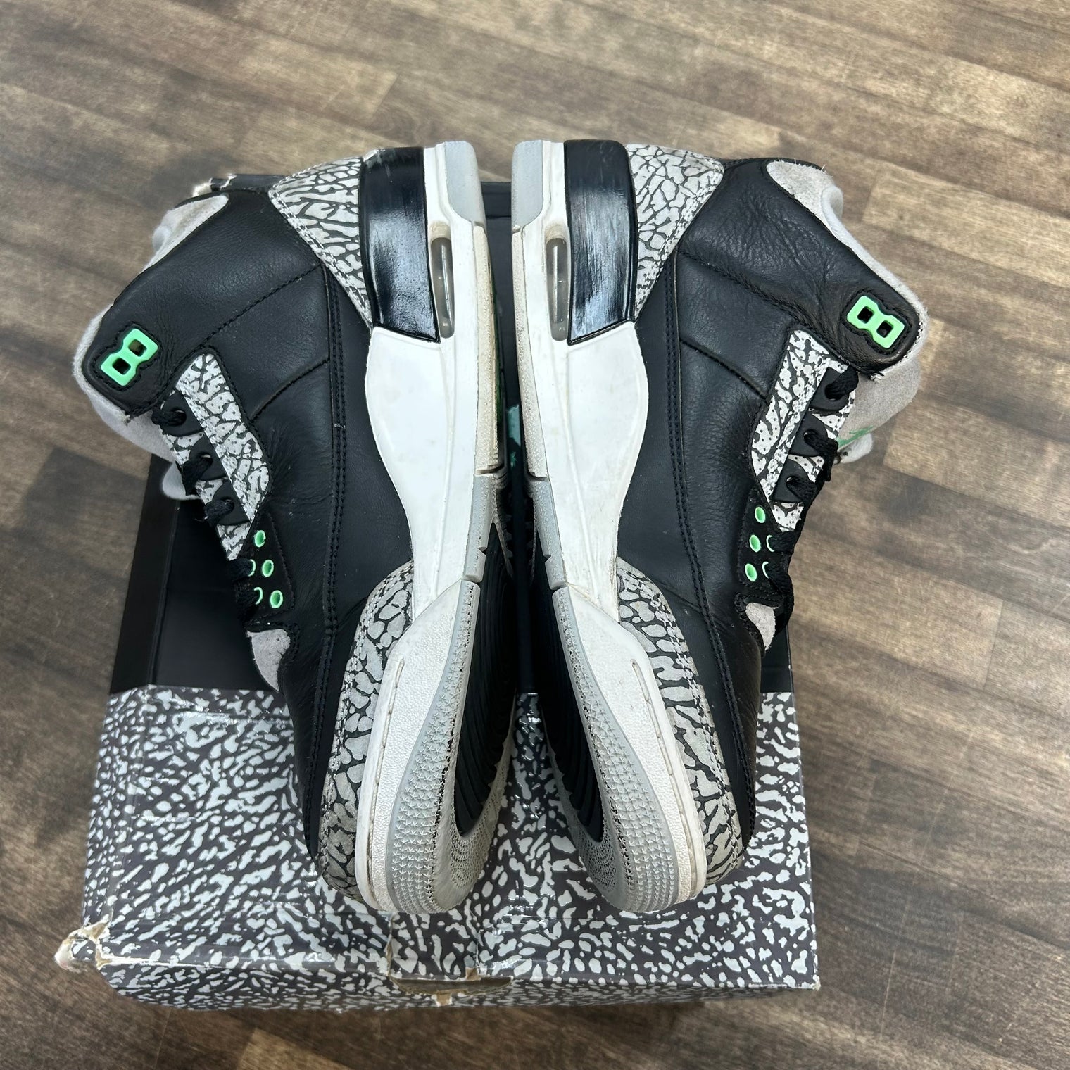 Green Glow Jordan 3 Retro (USED)