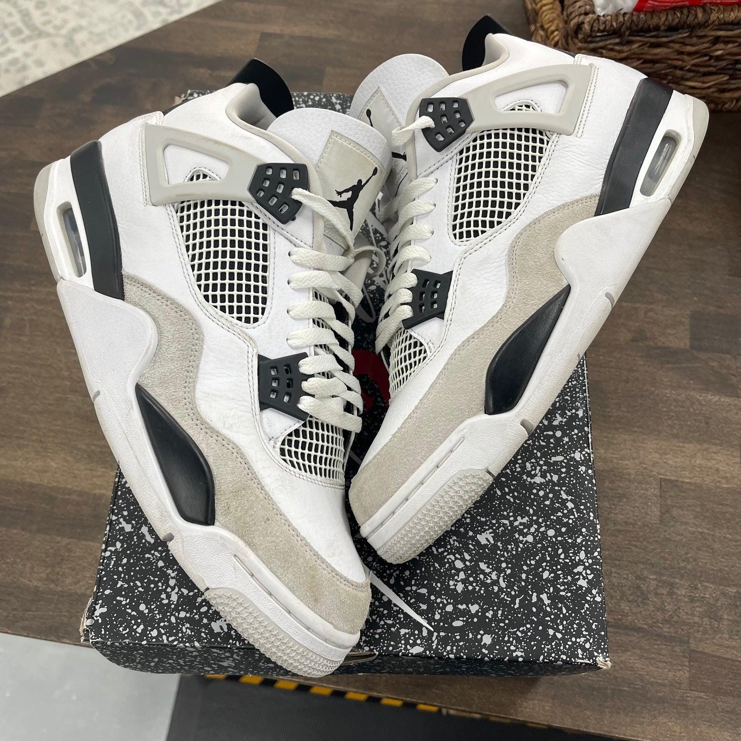 Military Black Jordan 4 (USED)