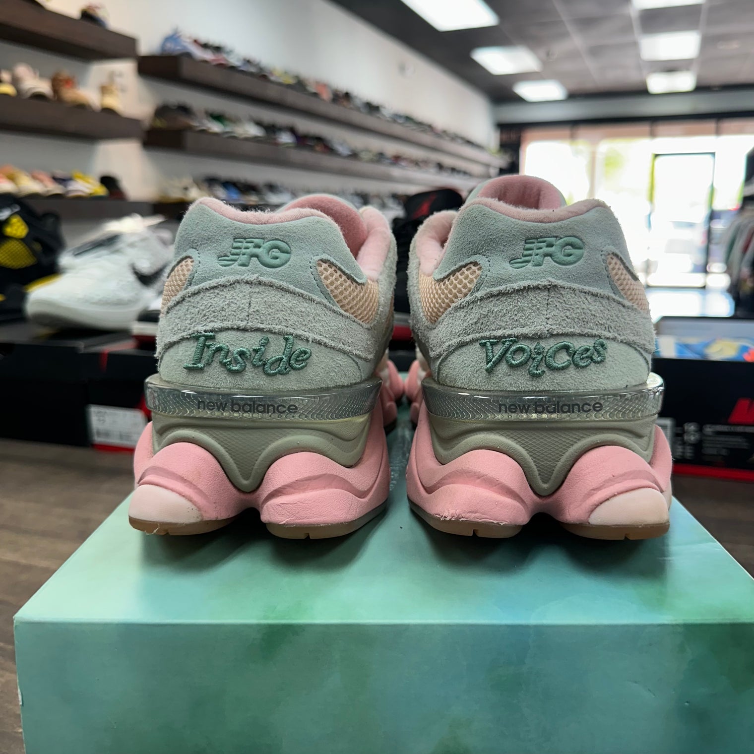 Joe Fresh Goods 9060 Inside Voices Baby Shower Blue (USED)