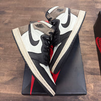 Dark Mocha Jordan 1 High (USED)