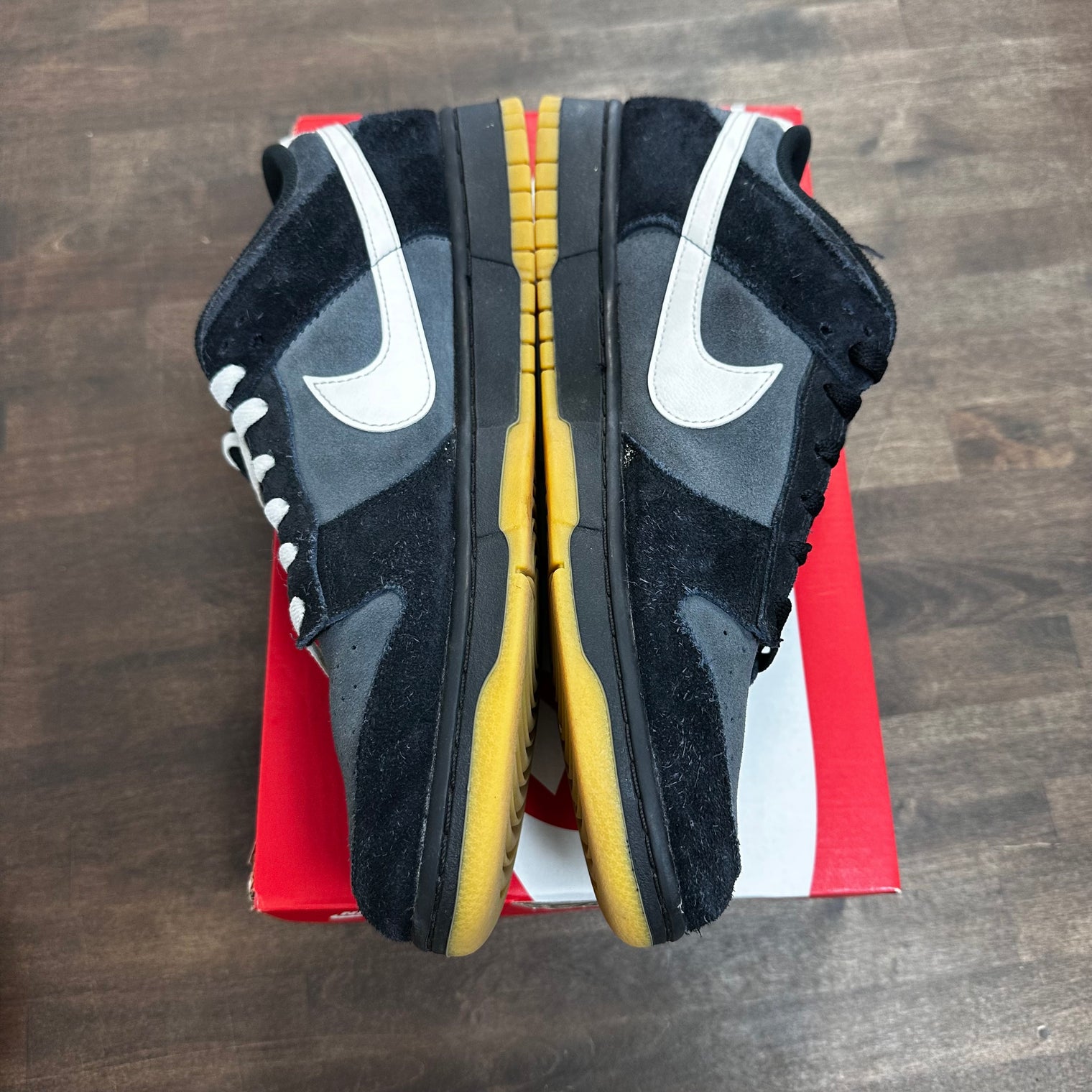 Black Grey Gum SB Dunk Low (USED)