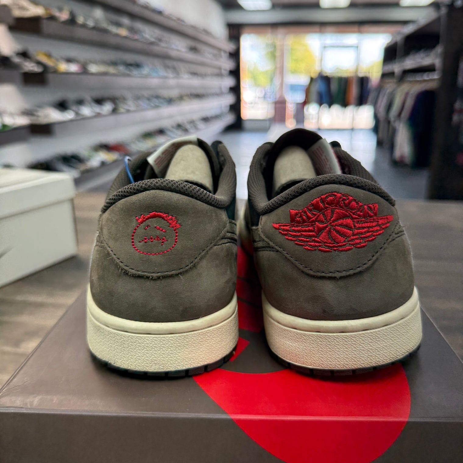 Travis Scott Mocha Jordan 1 Low OG (USED)