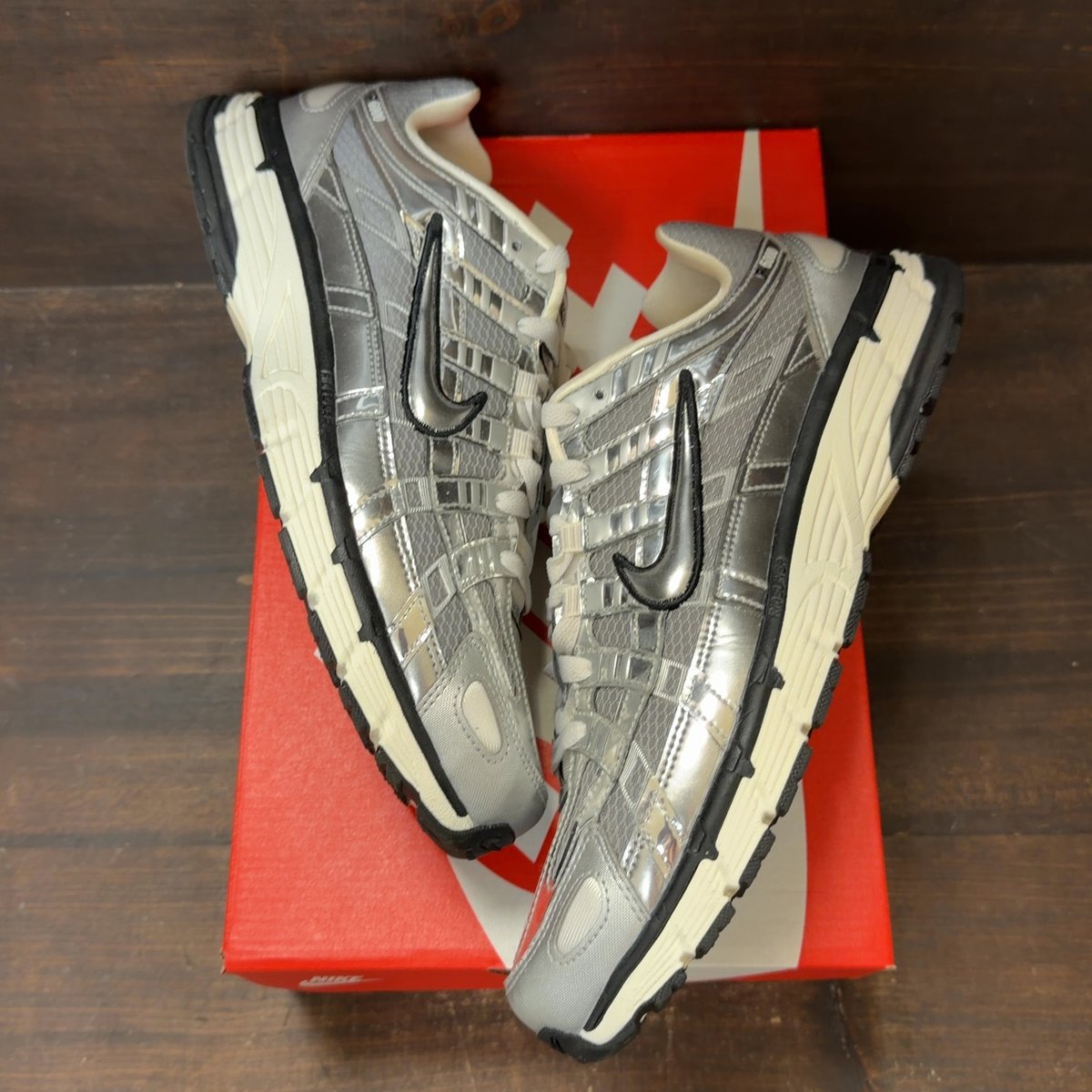 Nike P-6000 Metallic Silver Size 10.5 (Pre-Owned) - back