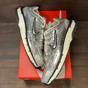 Nike P-6000 Metallic Silver Size 10.5 (Pre-Owned) - back