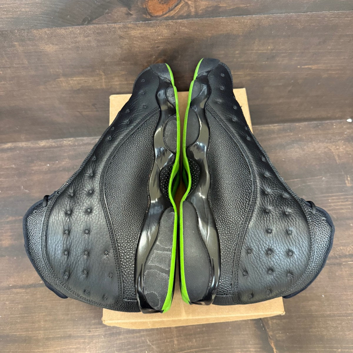 Jordan 13 Retro Altitude (2017) Size 13 (Pre-Owned) - Image 5