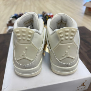Jordan 4 Retro Metallic Gold (Women's) - Image 6