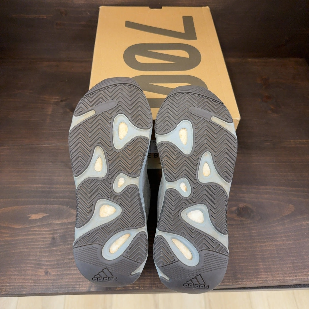 adidas Yeezy Boost 700 V2 Hospital Blue Size 8.5 (Pre-Owned)