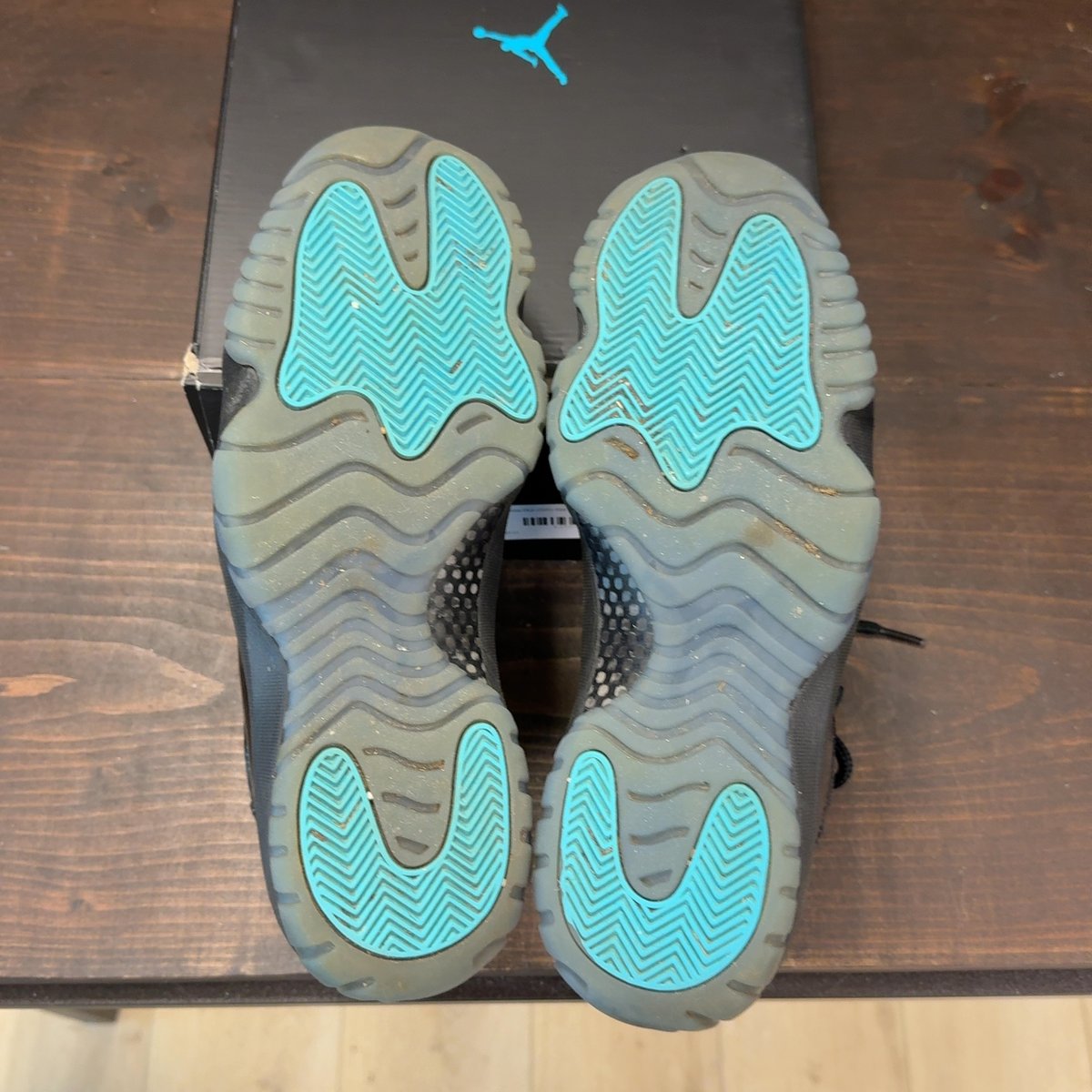Jordan 11 Retro Gamma Blue (2025) Size 11 (Pre-Owned) - aux