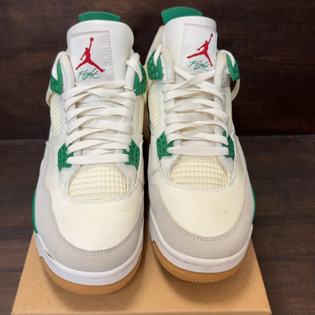Jordan 4 Retro SB Pine Green Size 12 (Pre-Owned) - Image 3