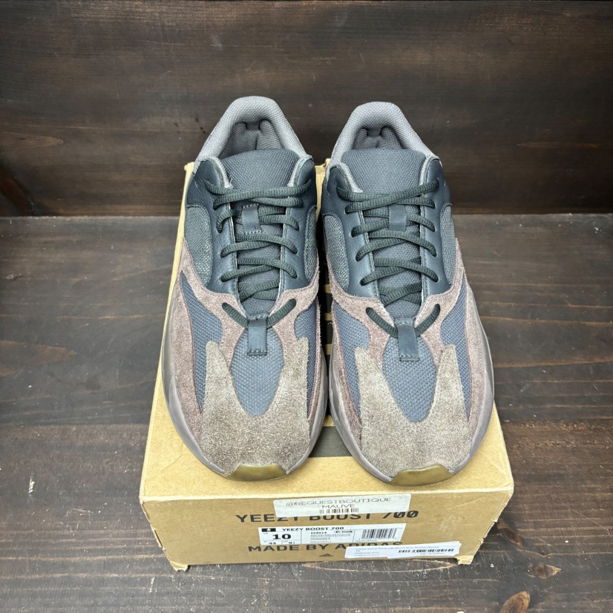 adidas Yeezy Boost 700 Mauve - Image 3