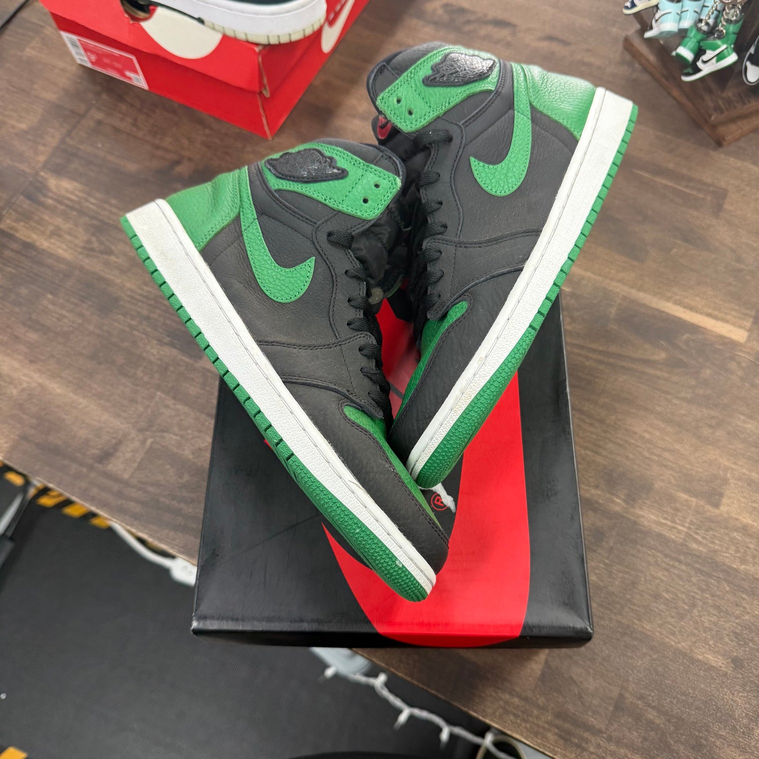 Pine Green Black Jordan 1 Retro High (USED)