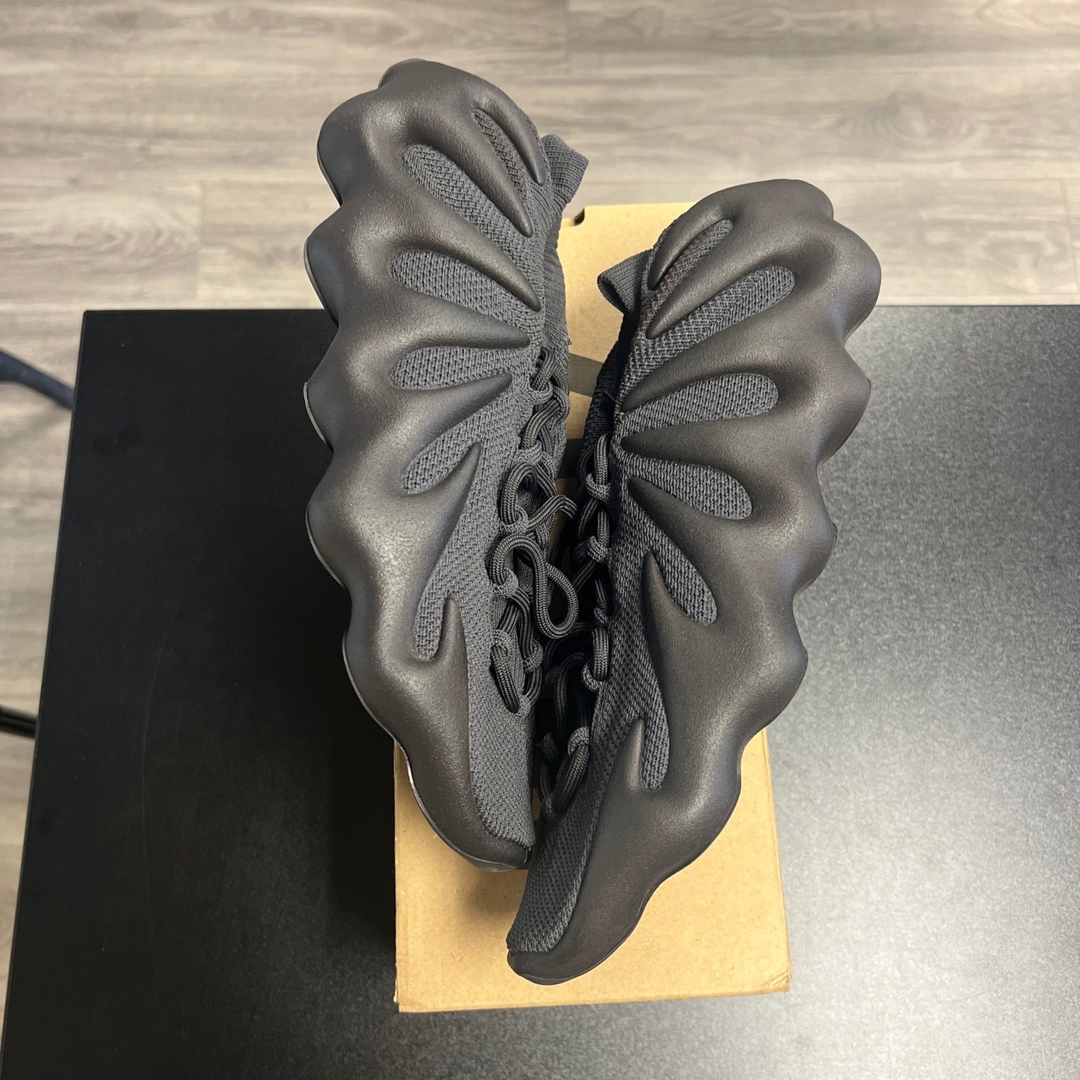 Utility Black 450 (USED)
